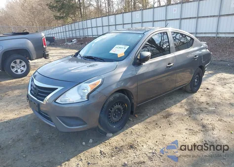 2017 Nissan Versa 1.6 S+ z USA, uszkodzony, nr VIN 3N1CN7AP1HL893624
